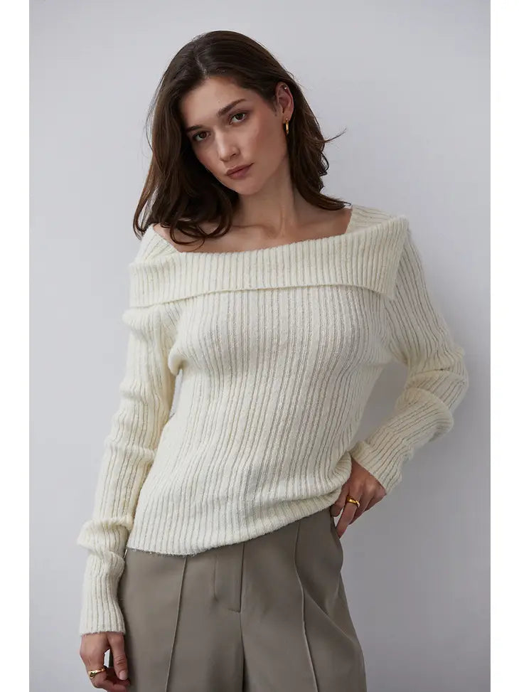 SHANIE OFF SHOULDER SWEATER TOP - Next Pick Collection